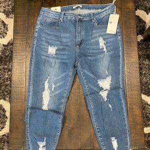 NWT Low Rise Skinny Stretchy jeans 1X